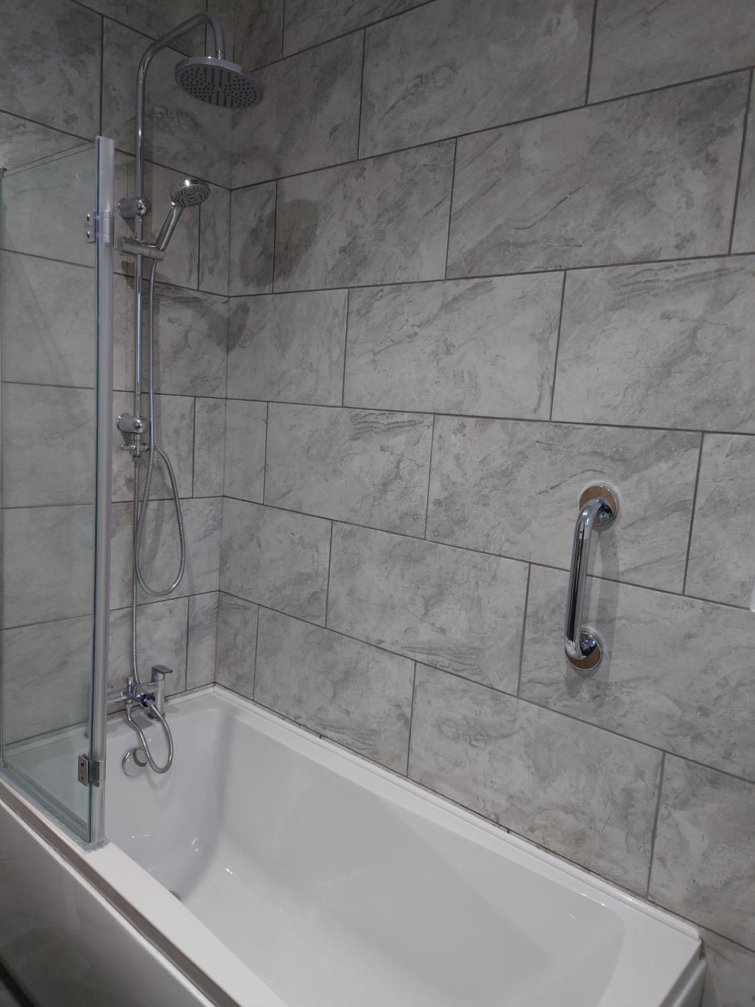 Newly Renovated 2-Bed Bungalow Bath Exterior foto
